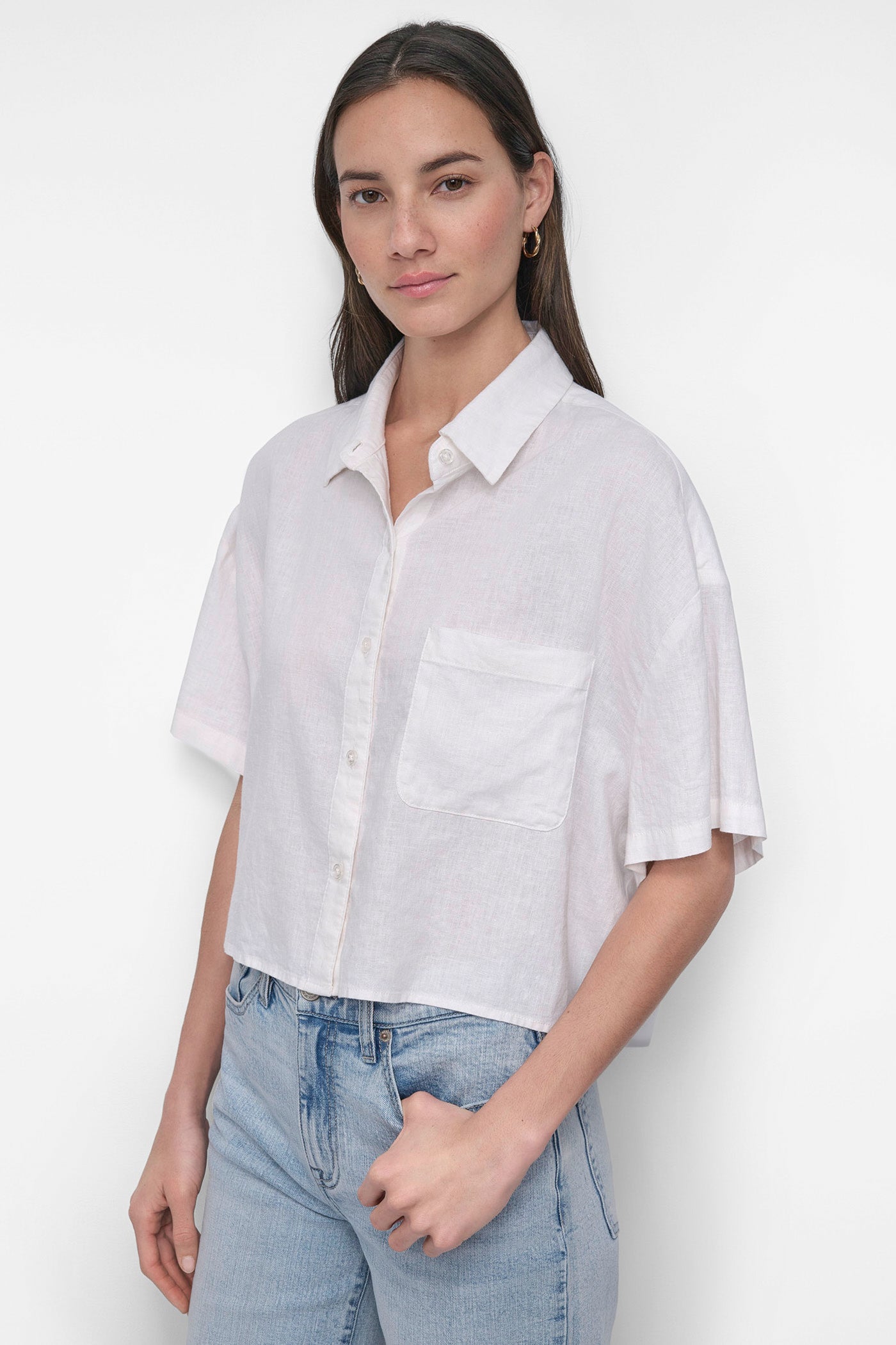 CROPPED LINEN-BLEND SHIRT