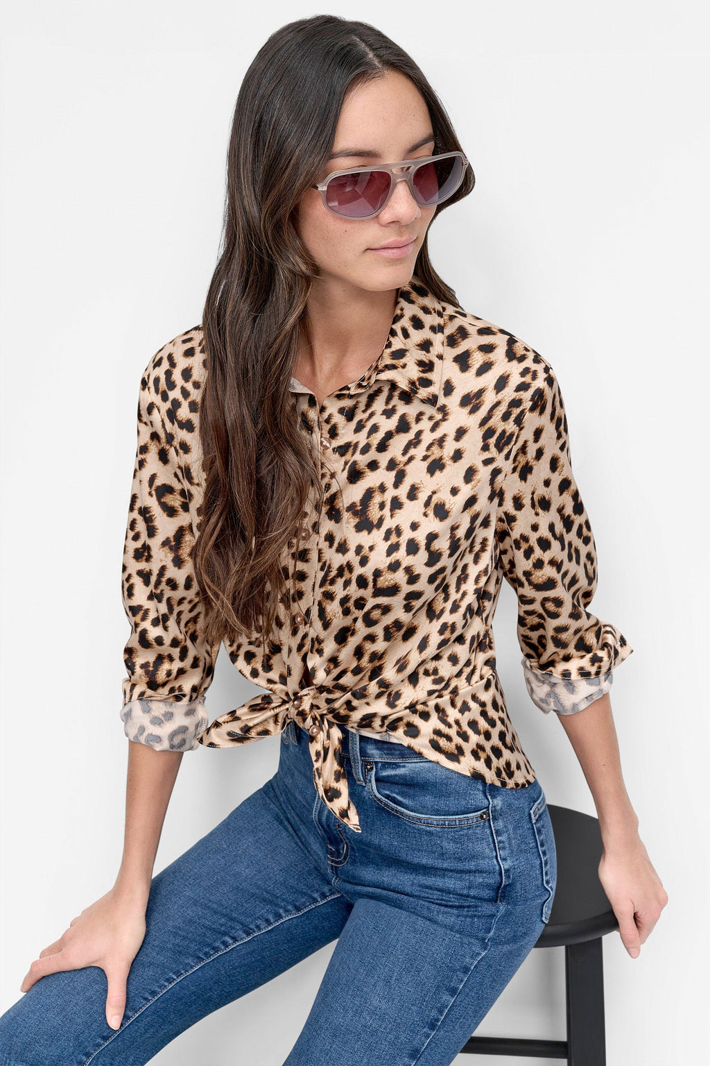 CLASSIC FIT BUTTON FRONT SHIRT