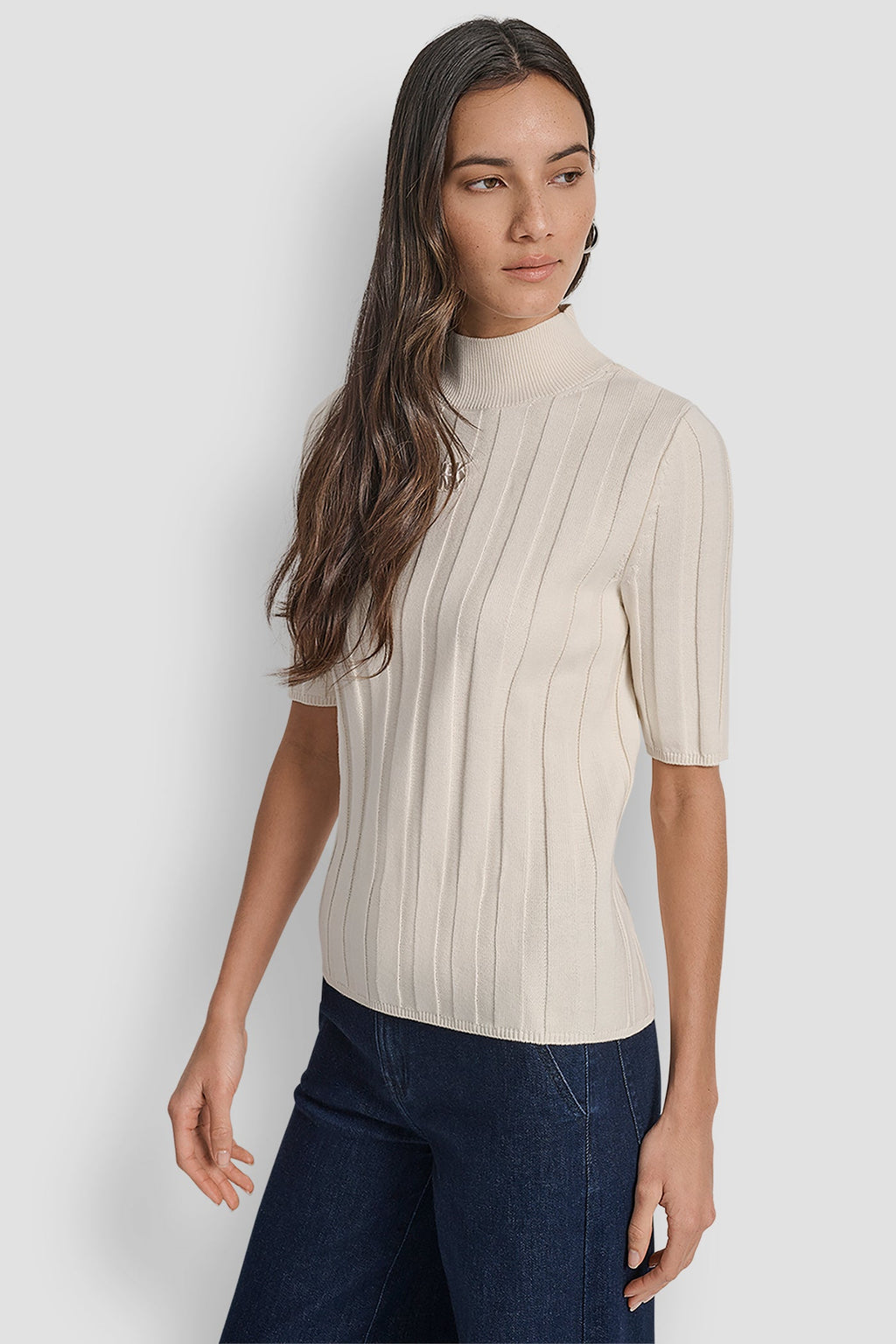 ELBOW SLEEVE WIDE RIB MOCK NECK WITH LOGO PATCH