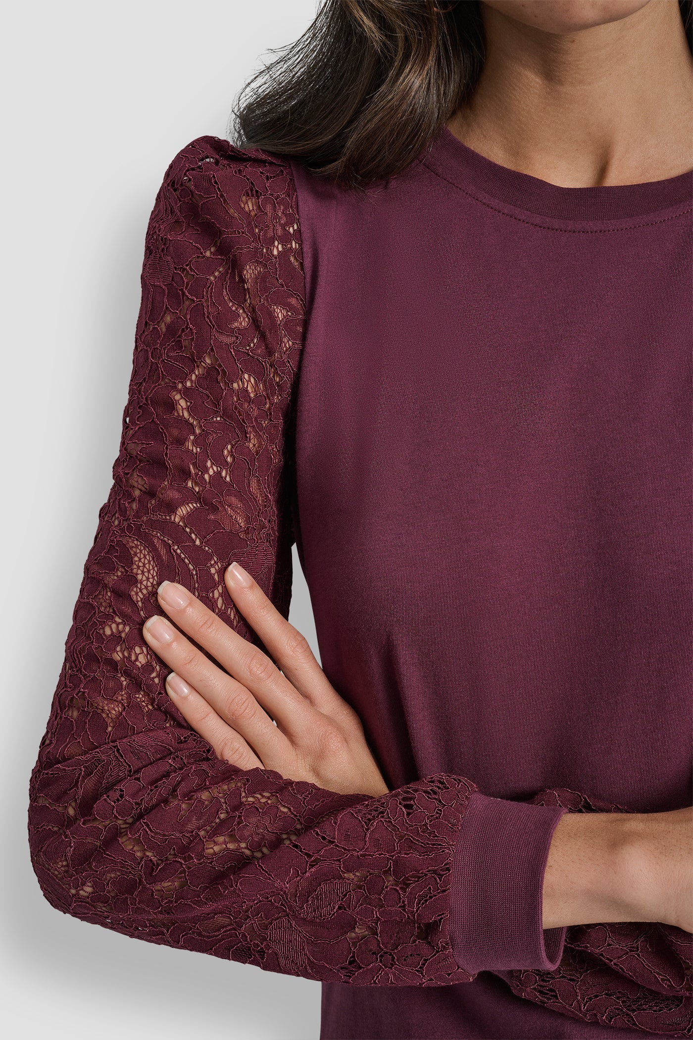 LACE PUFF LONG SLEEVE CREW NECK TEE