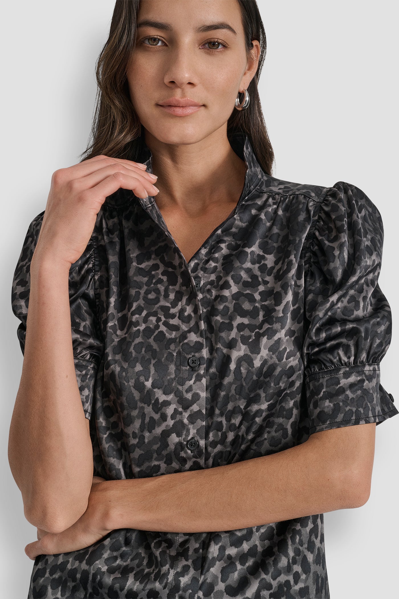 PUFF SLEEVE COLLARLESS SHIRT