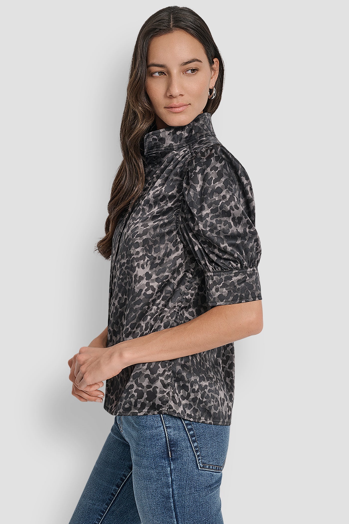 PUFF SLEEVE COLLARLESS SHIRT