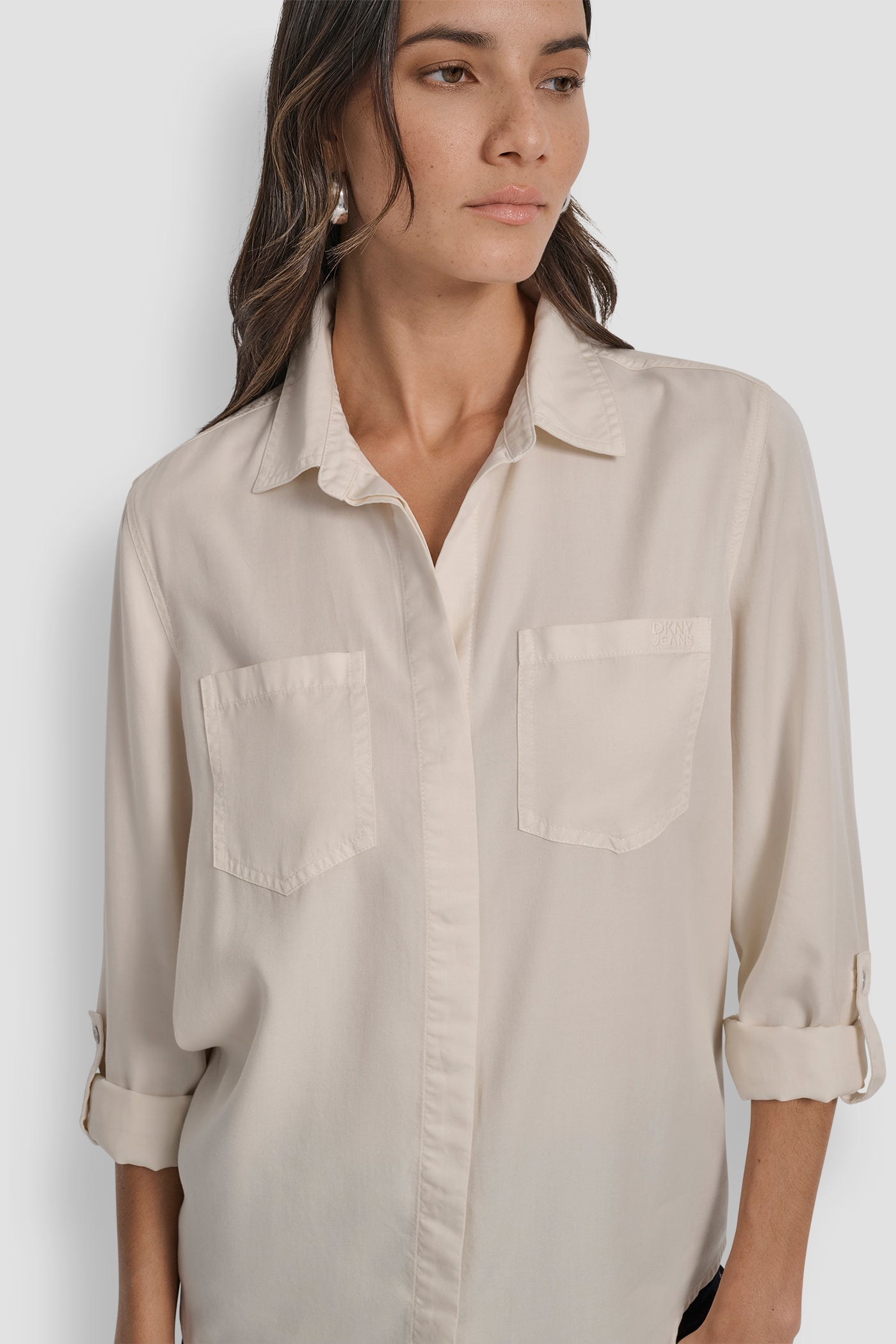 SPLIT BACK BUTTON FRONT WITH ROLL TAB