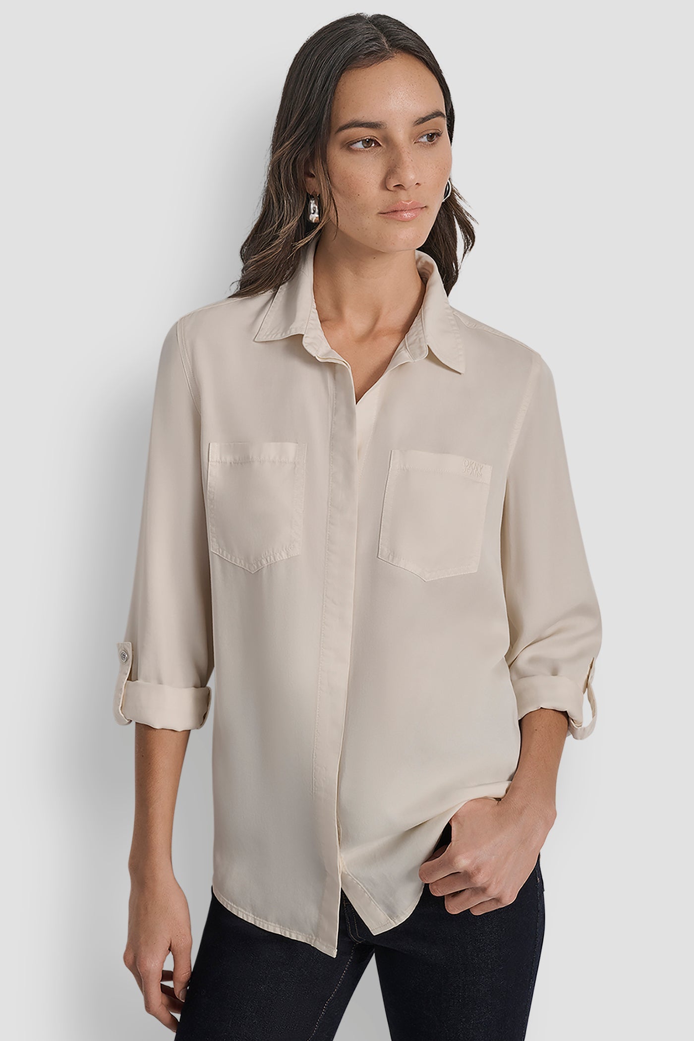 SPLIT BACK BUTTON FRONT WITH ROLL TAB