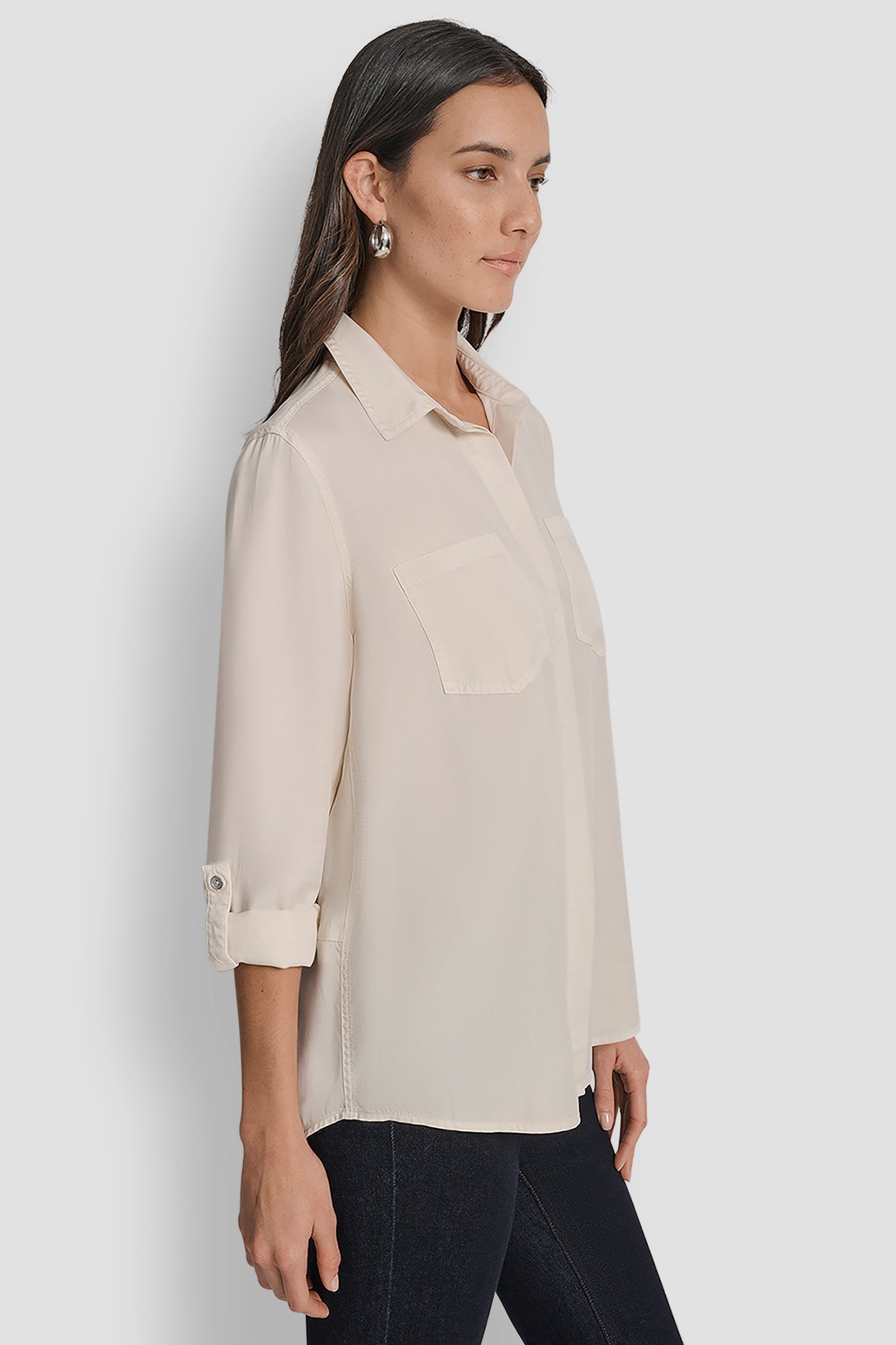 SPLIT BACK BUTTON FRONT WITH ROLL TAB