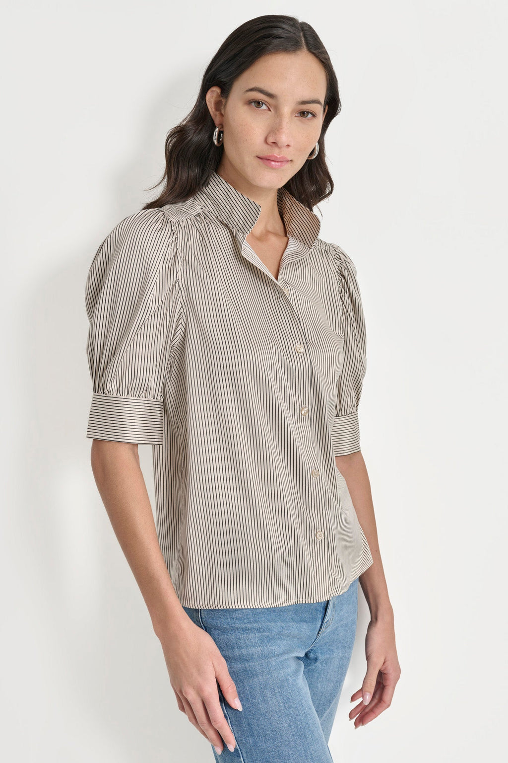 PUFF SLEEVE COLLARLESS SHIRT