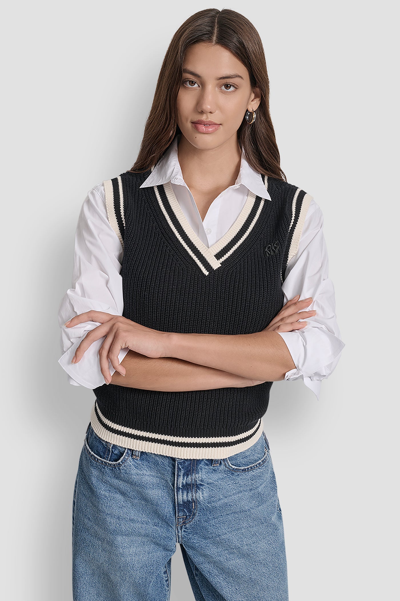 V-NECK TIPPED SLEEVELESS SWEATER
