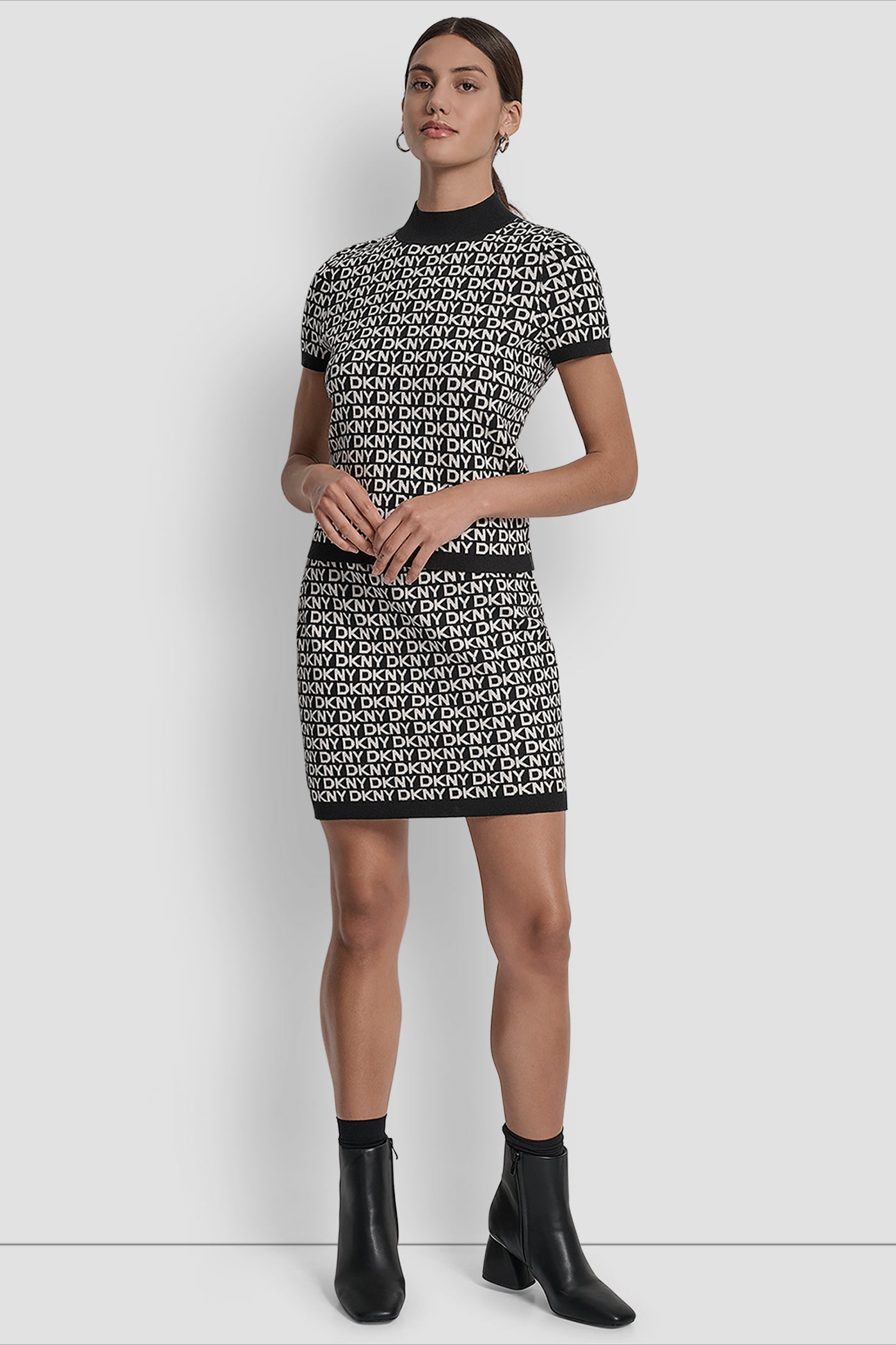 LOGO JACQUARD TOP