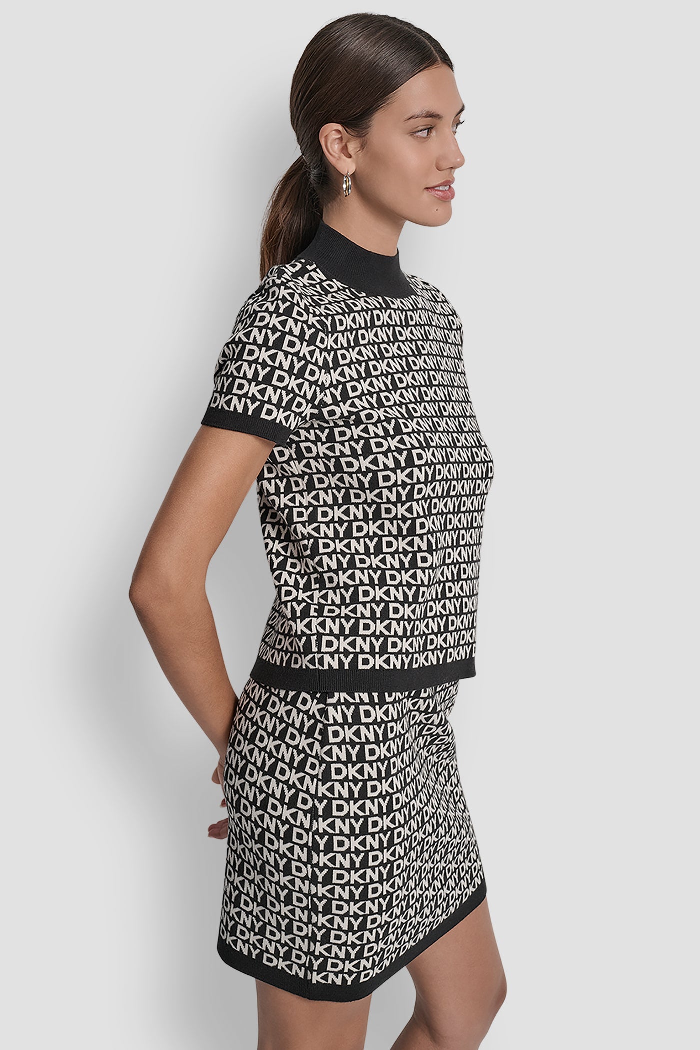 LOGO JACQUARD TOP