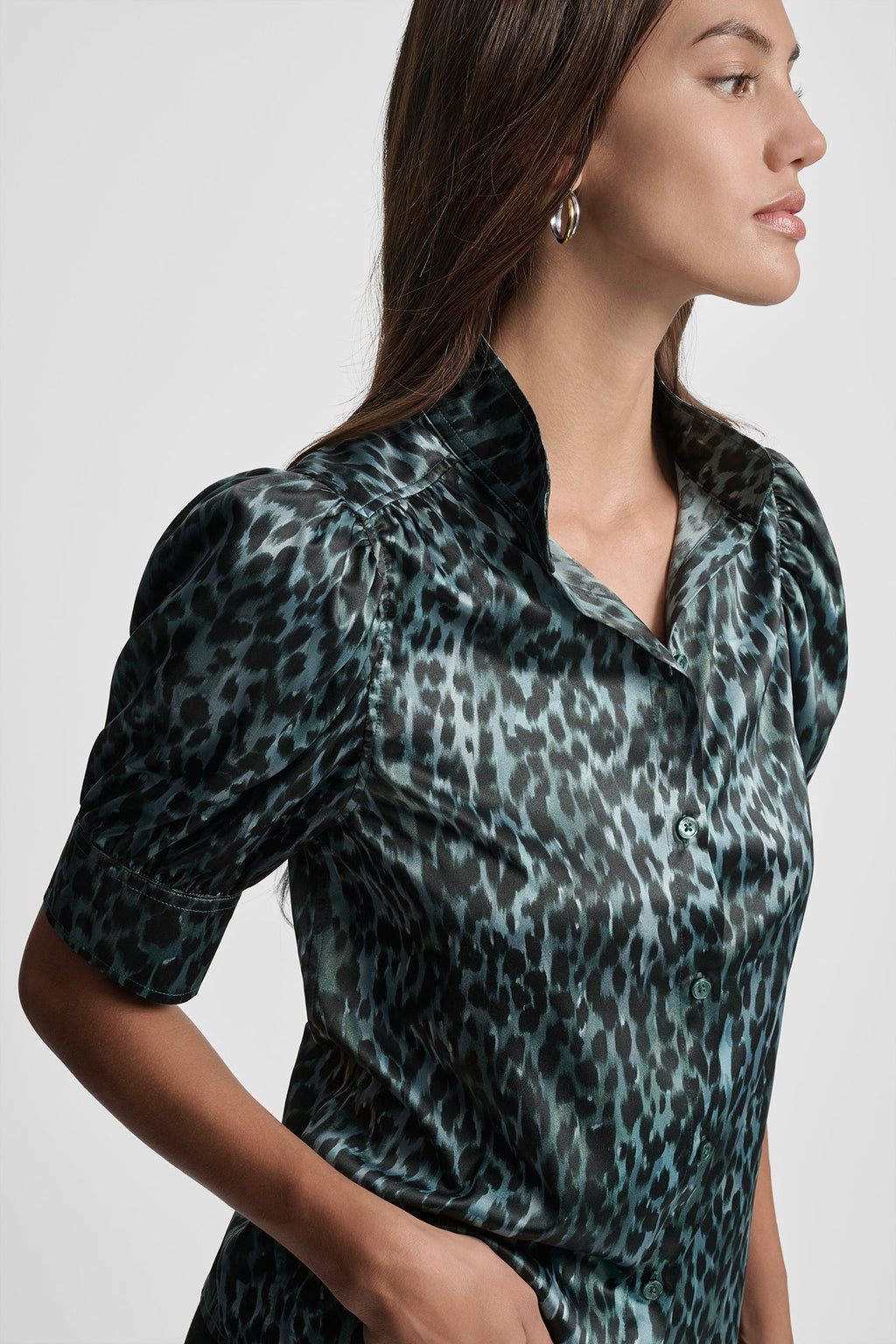 PUFF SLEEVE COLLARLESS SHIRT