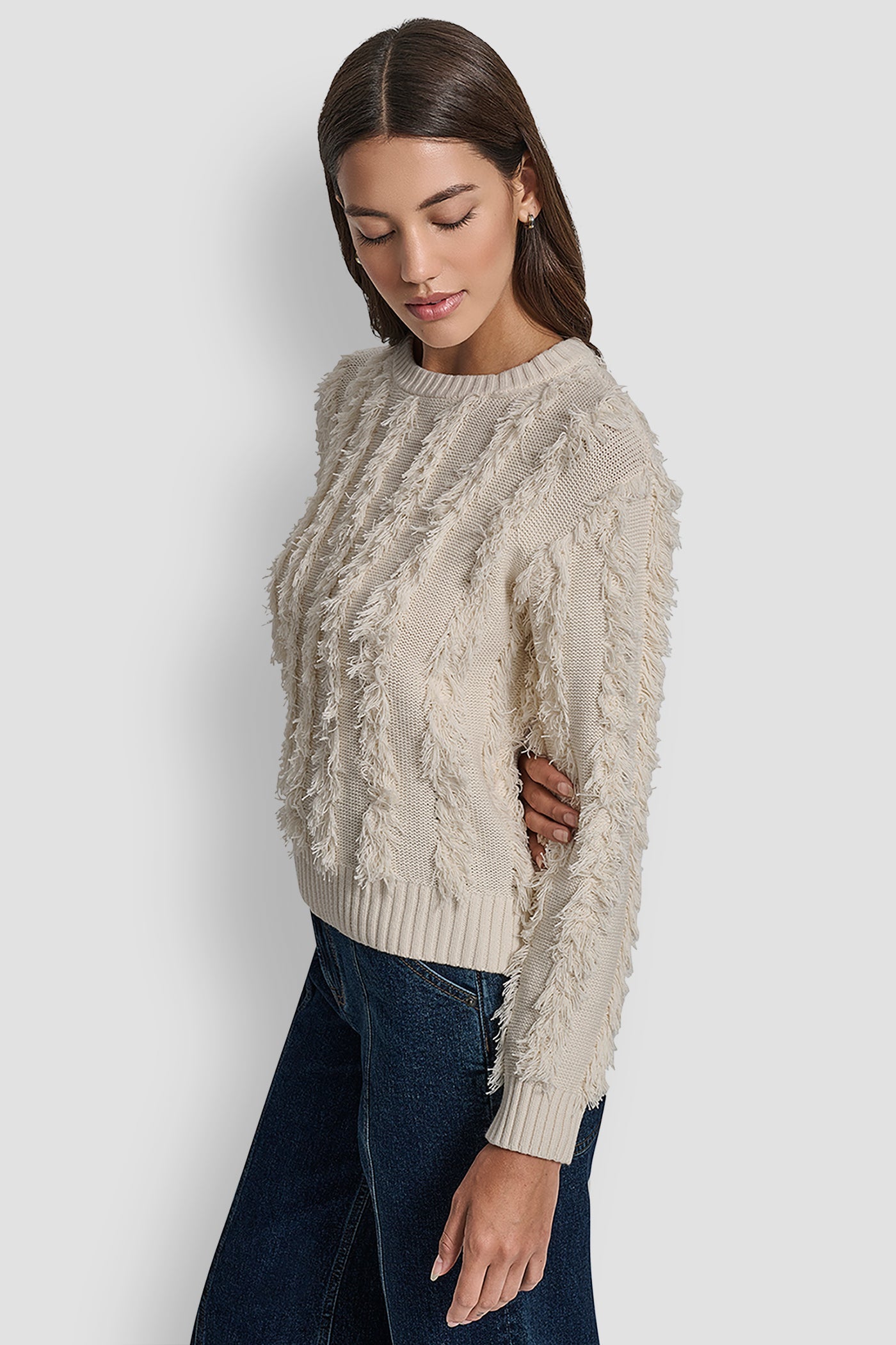 LONG SLEEVE CREW NECK WITH FRINGE STITCHING