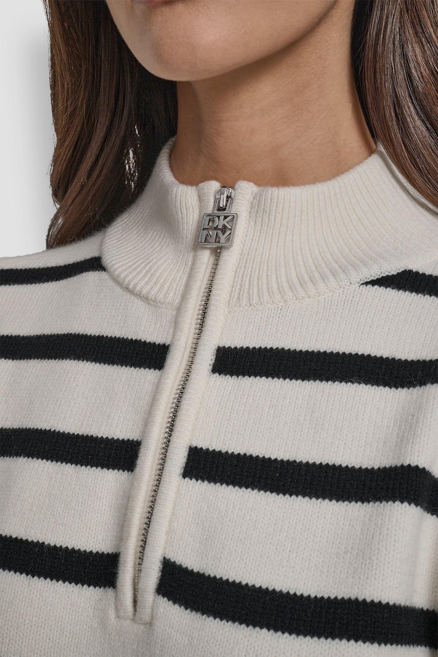 LONG SLEEVED 1/4 ZIP COLLAR STRIPED SWEATER