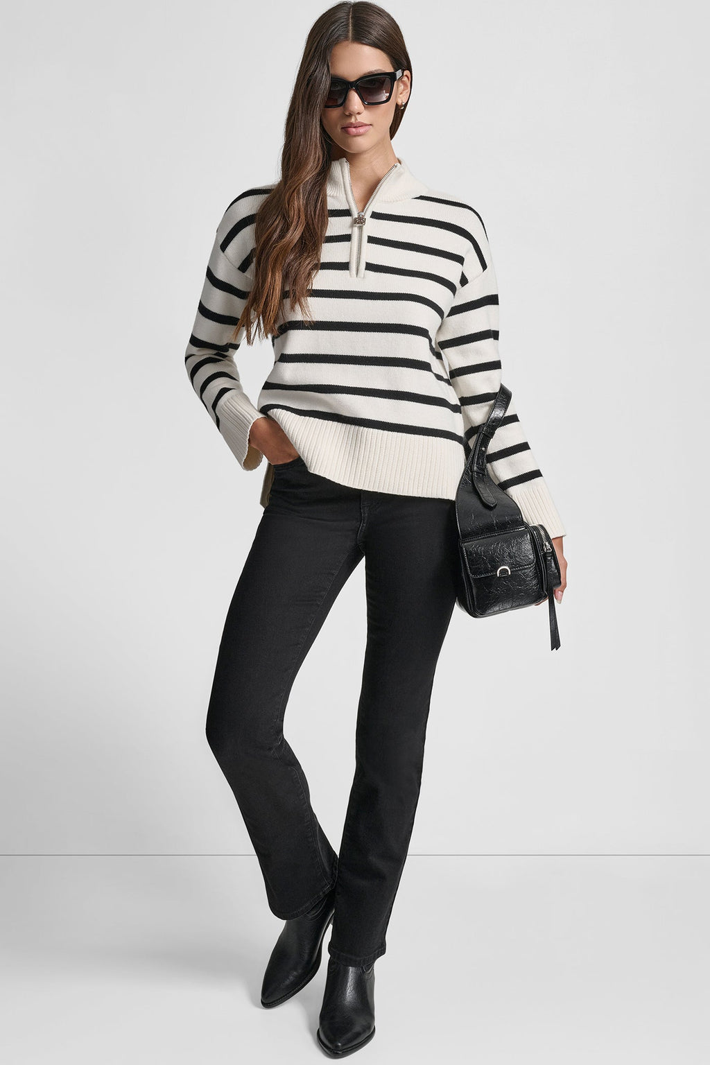 LONG SLEEVED 1/4 ZIP COLLAR STRIPED SWEATER