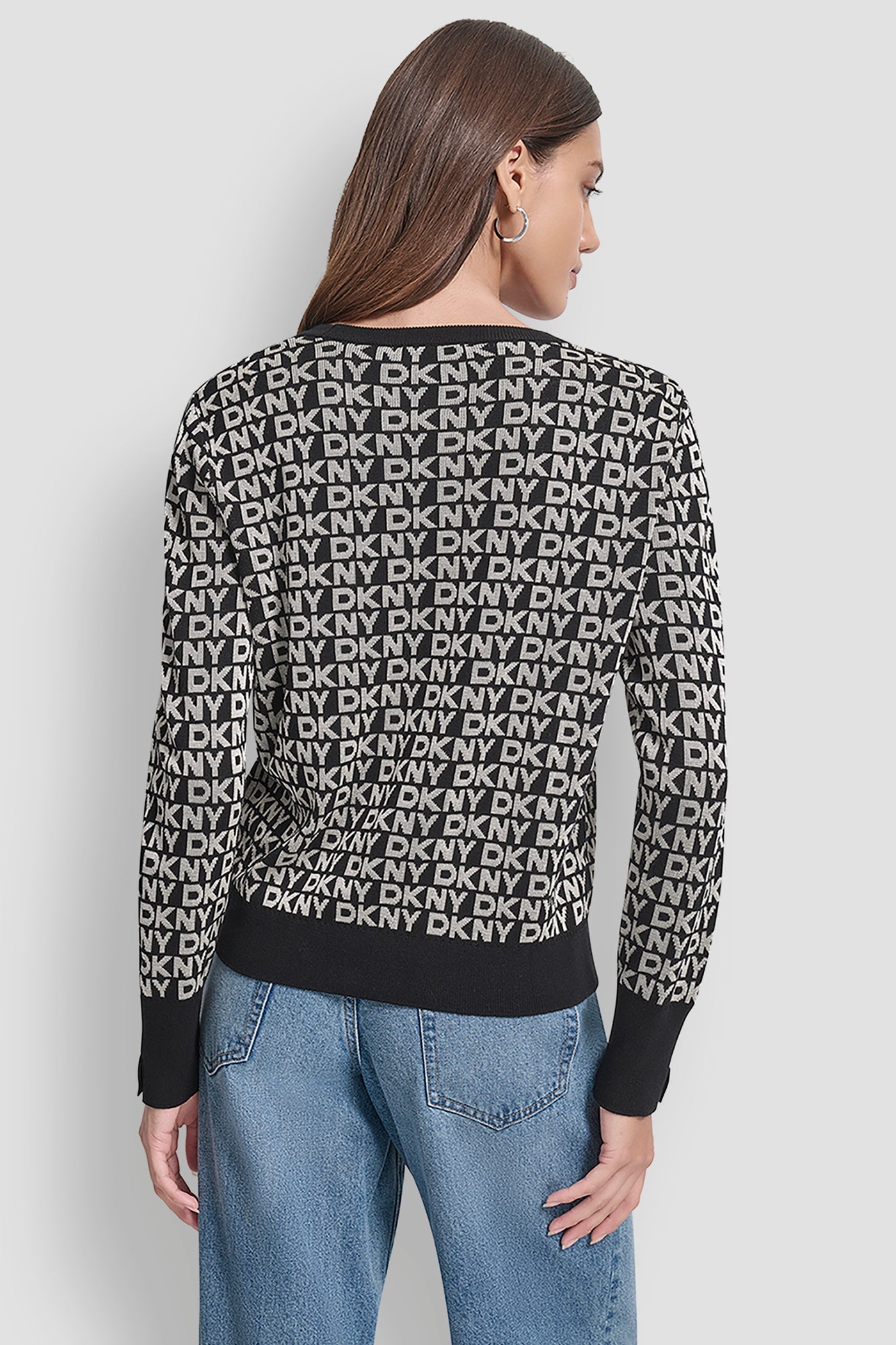 LONG SLEEVE CREW NECK LOGO SWEATER WITH CUFF SLIT