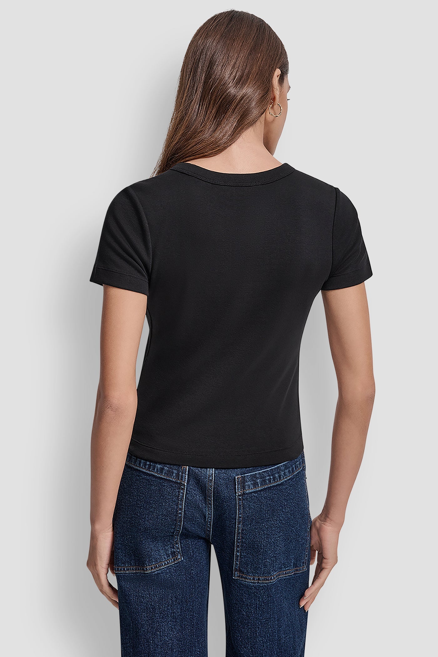 CLASSIC TEE