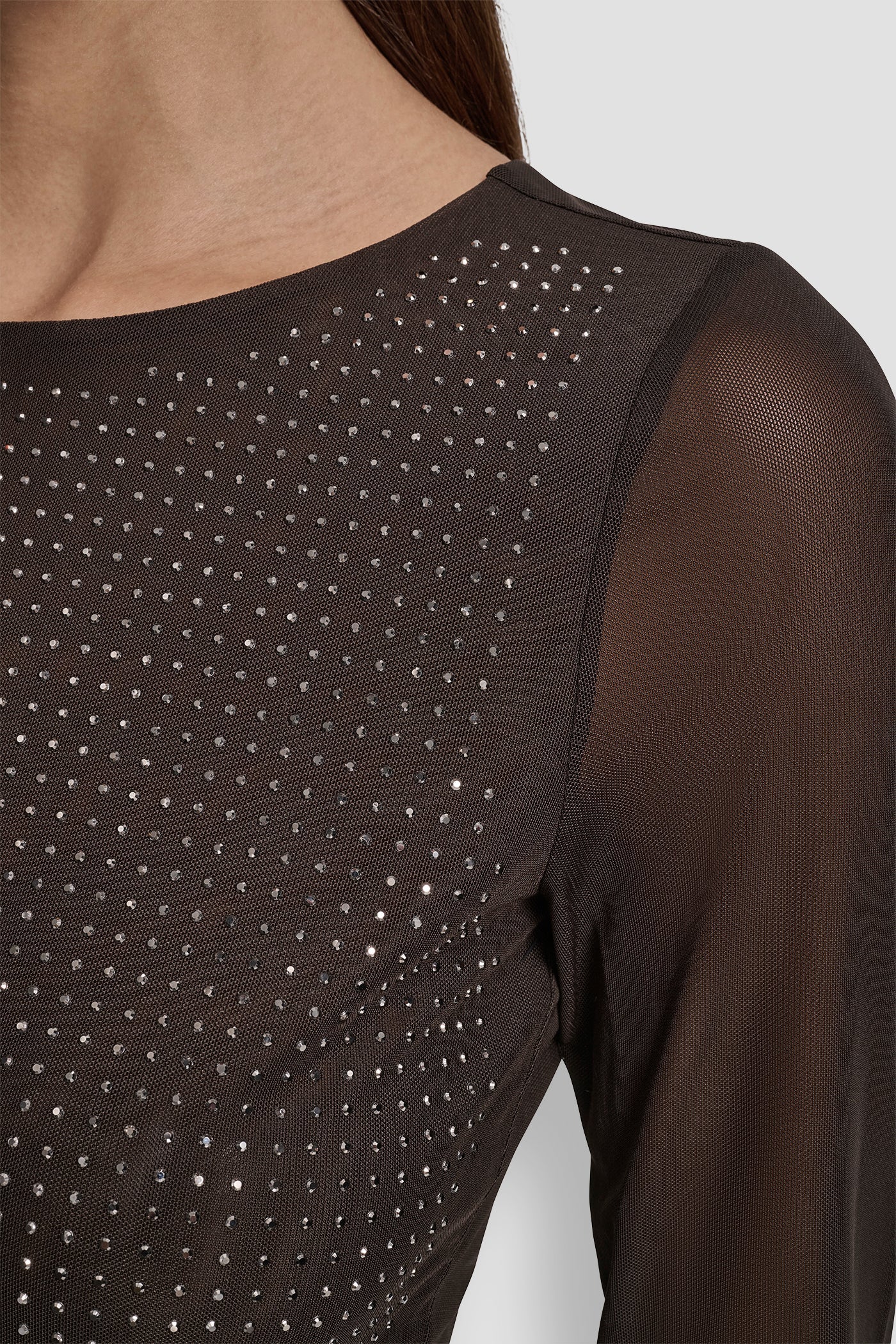STUDDED MESH TOP