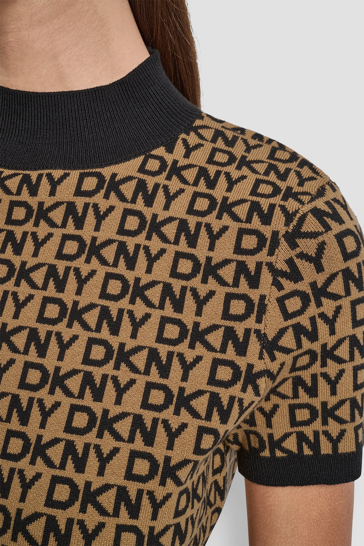 LOGO JACQUARD TOP