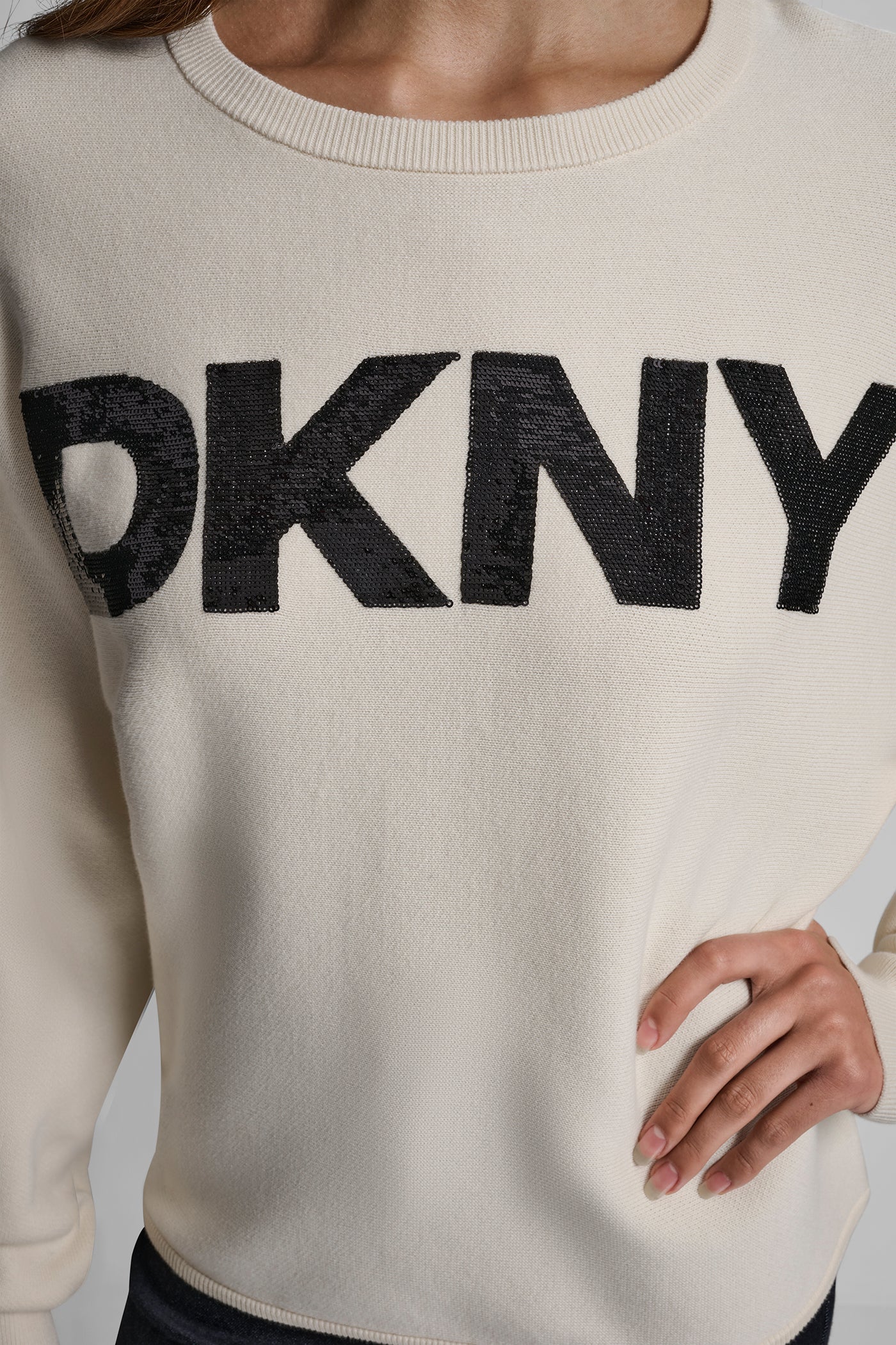 DOLMAN SLEEVE SEQUIN LOGO SWEATER