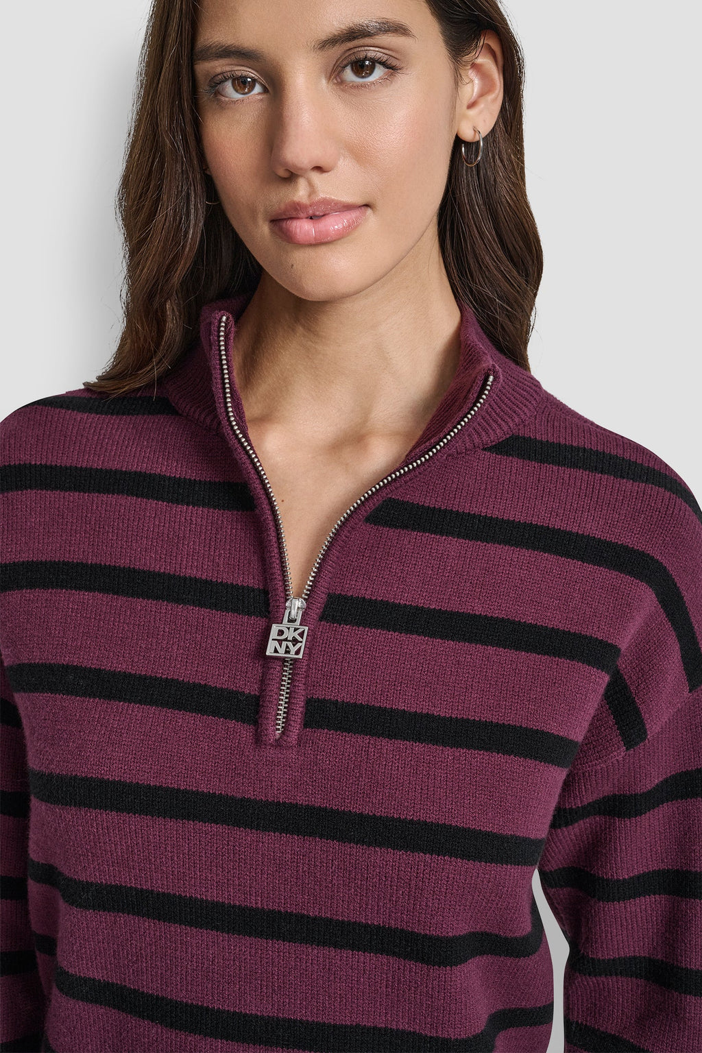 LONG SLEEVED 1/4 ZIP COLLAR STRIPED SWEATER