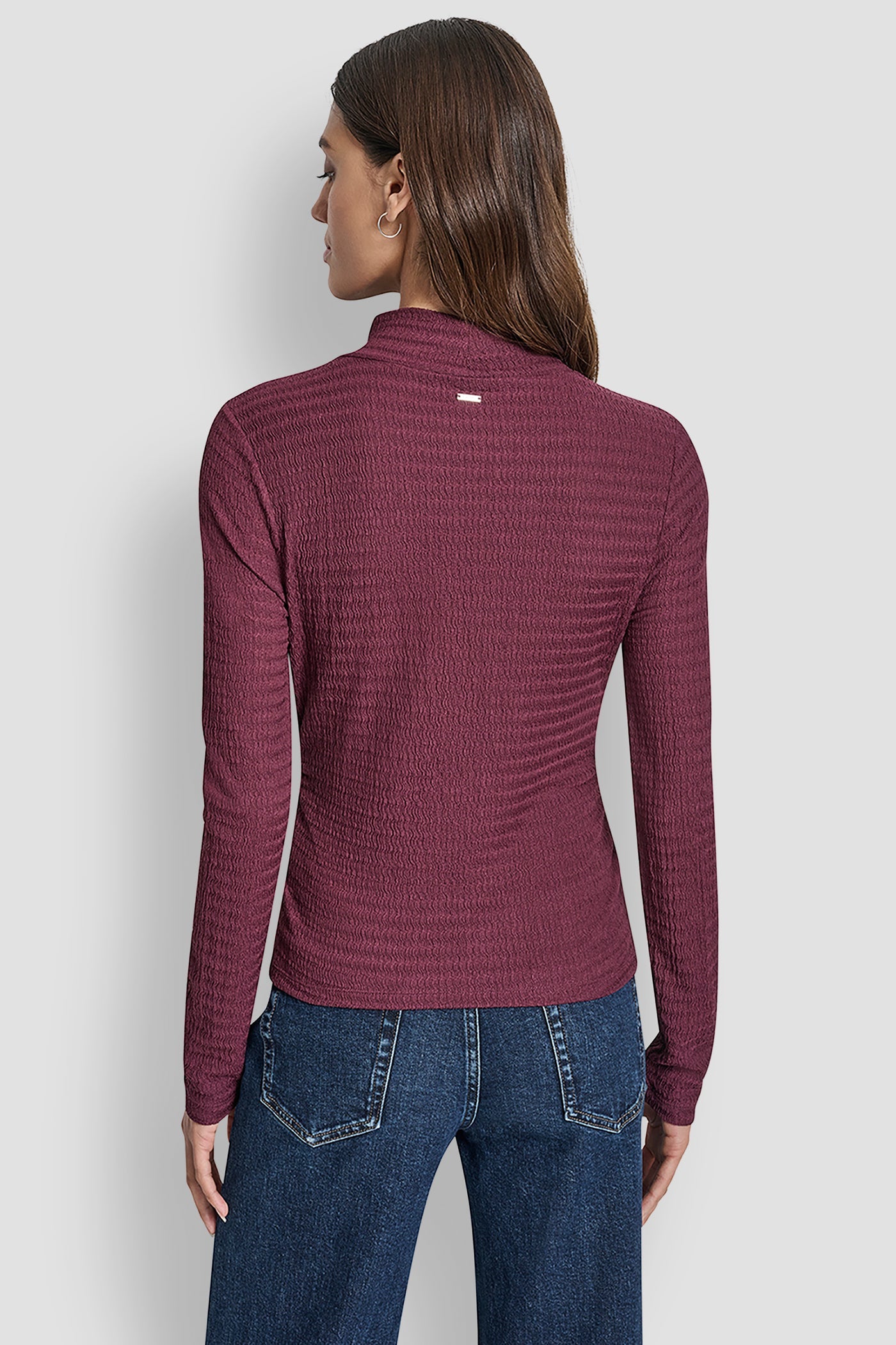 RIPPLE LACE MOCK NECK RUCHED SIDE LONG SLEEVE TEE