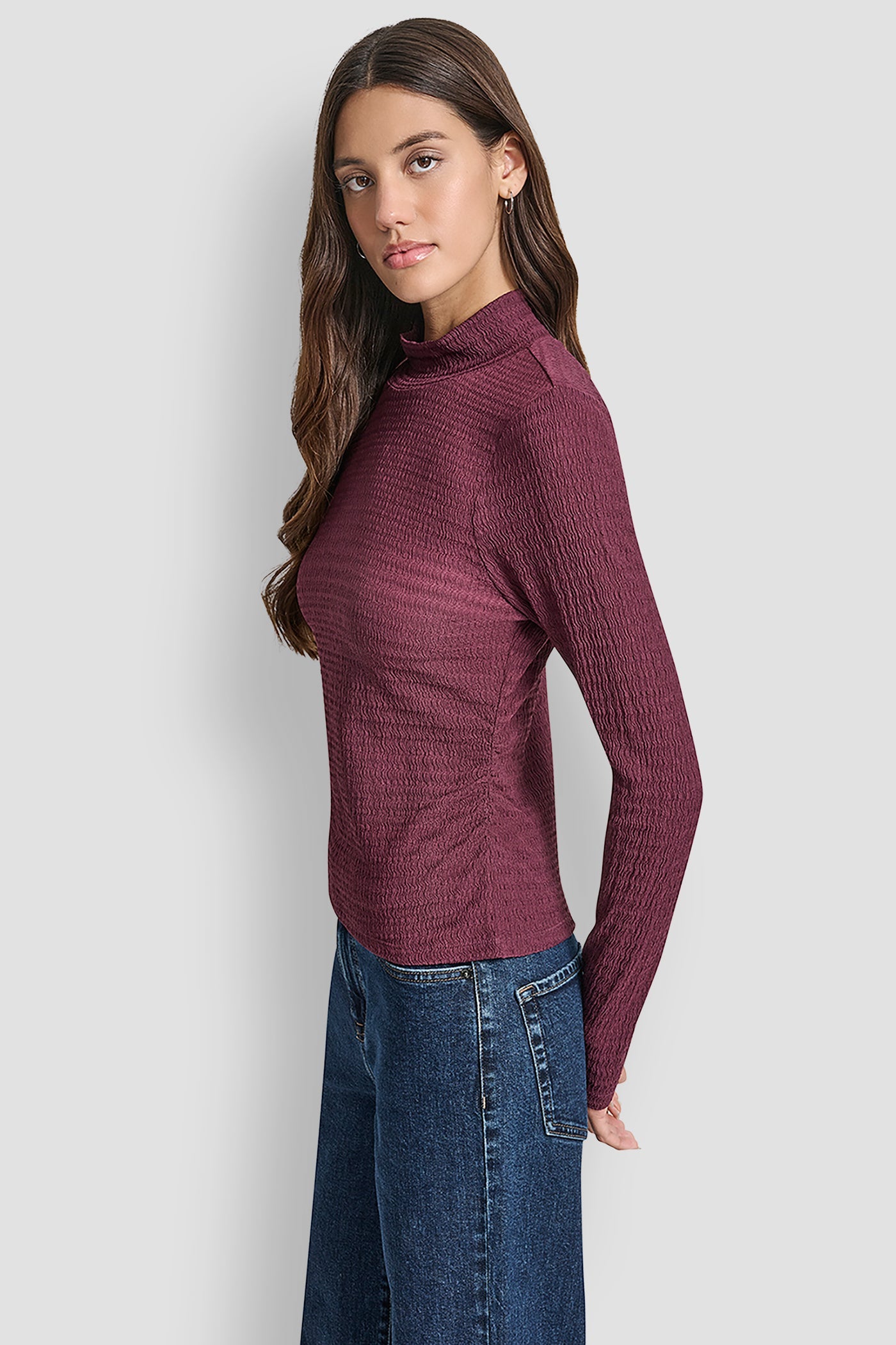 RIPPLE LACE MOCK NECK RUCHED SIDE LONG SLEEVE TEE