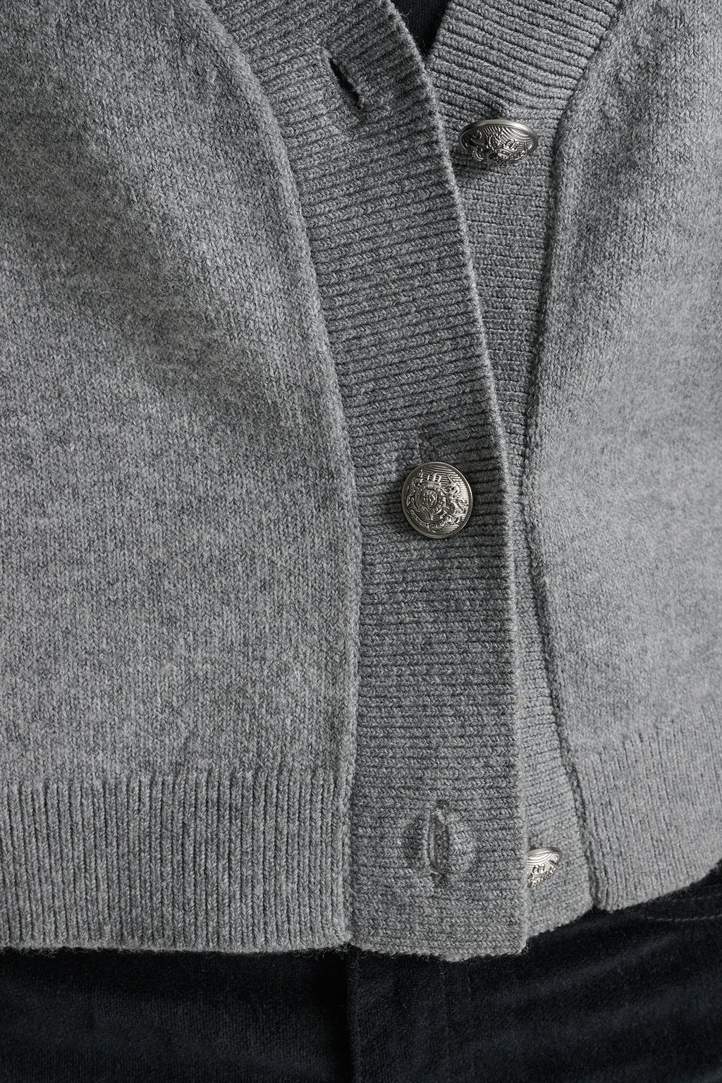 V-NECK RAGLAN CARDIGAN WITH REGAL BUTTONS