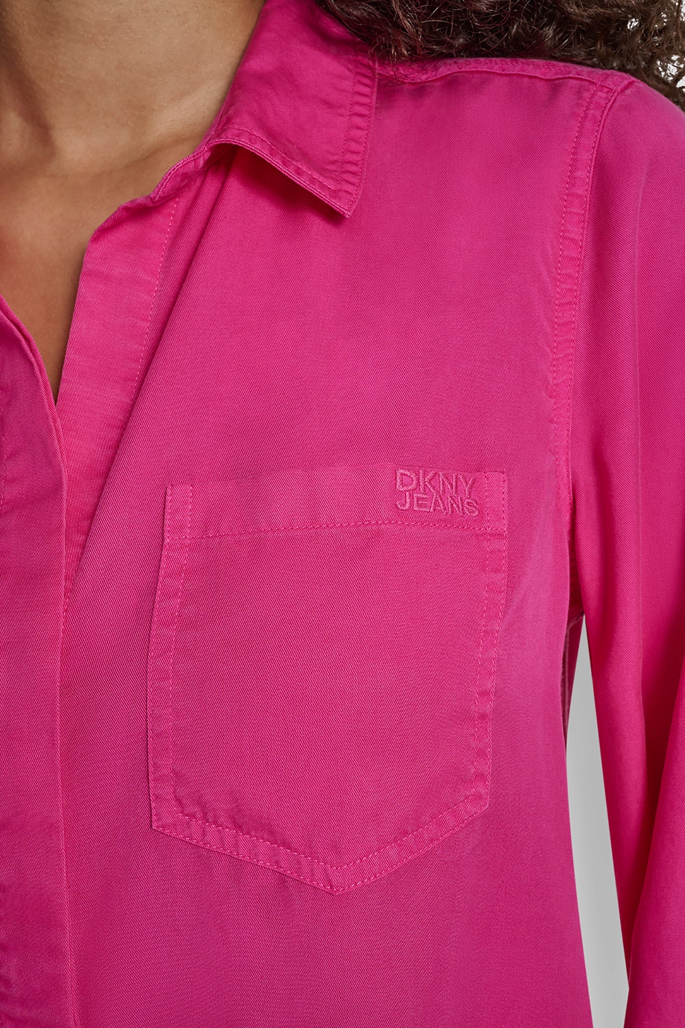 SPLIT BACK BUTTON FRONT WITH ROLL TAB