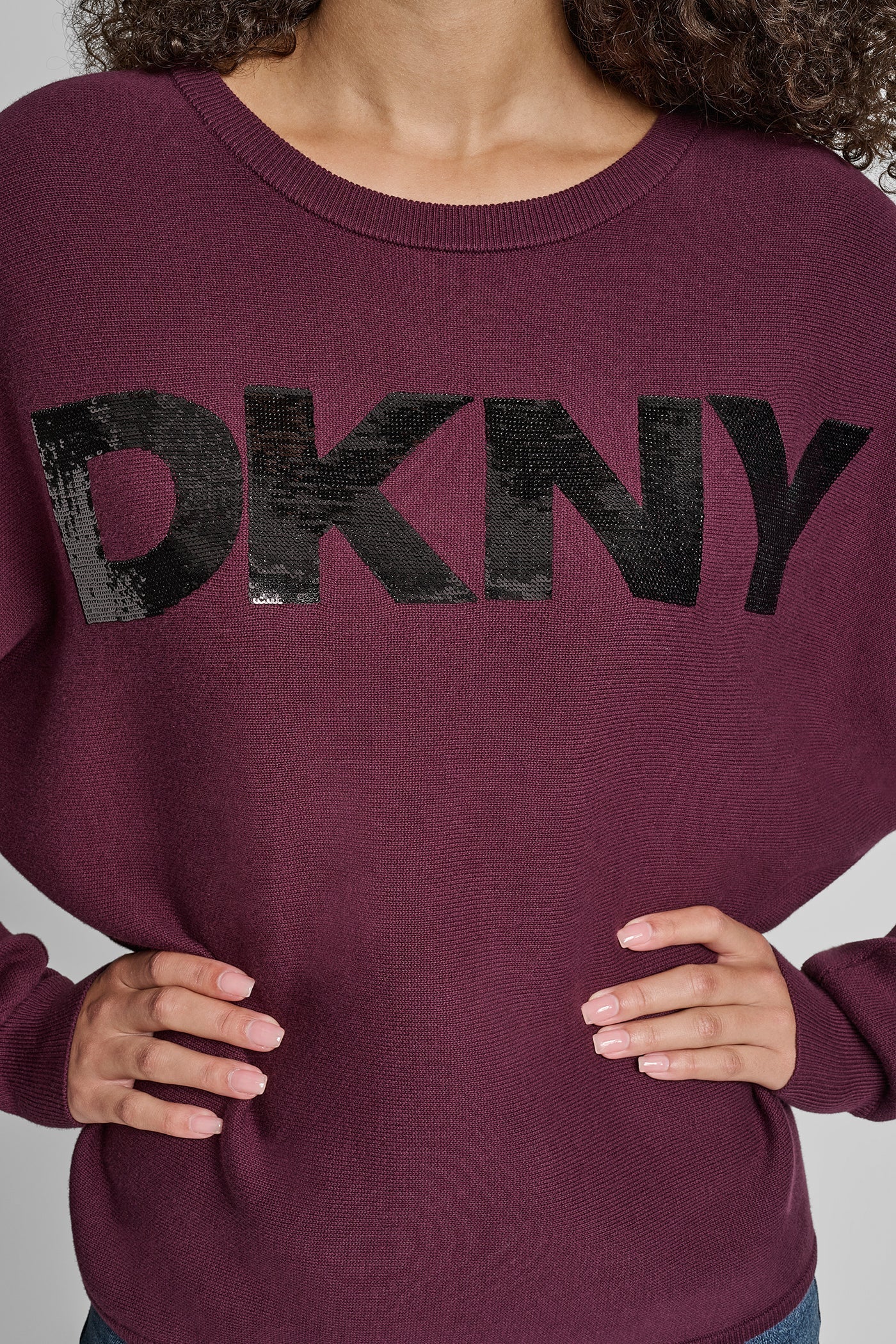 DOLMAN SLEEVE SEQUIN LOGO SWEATER