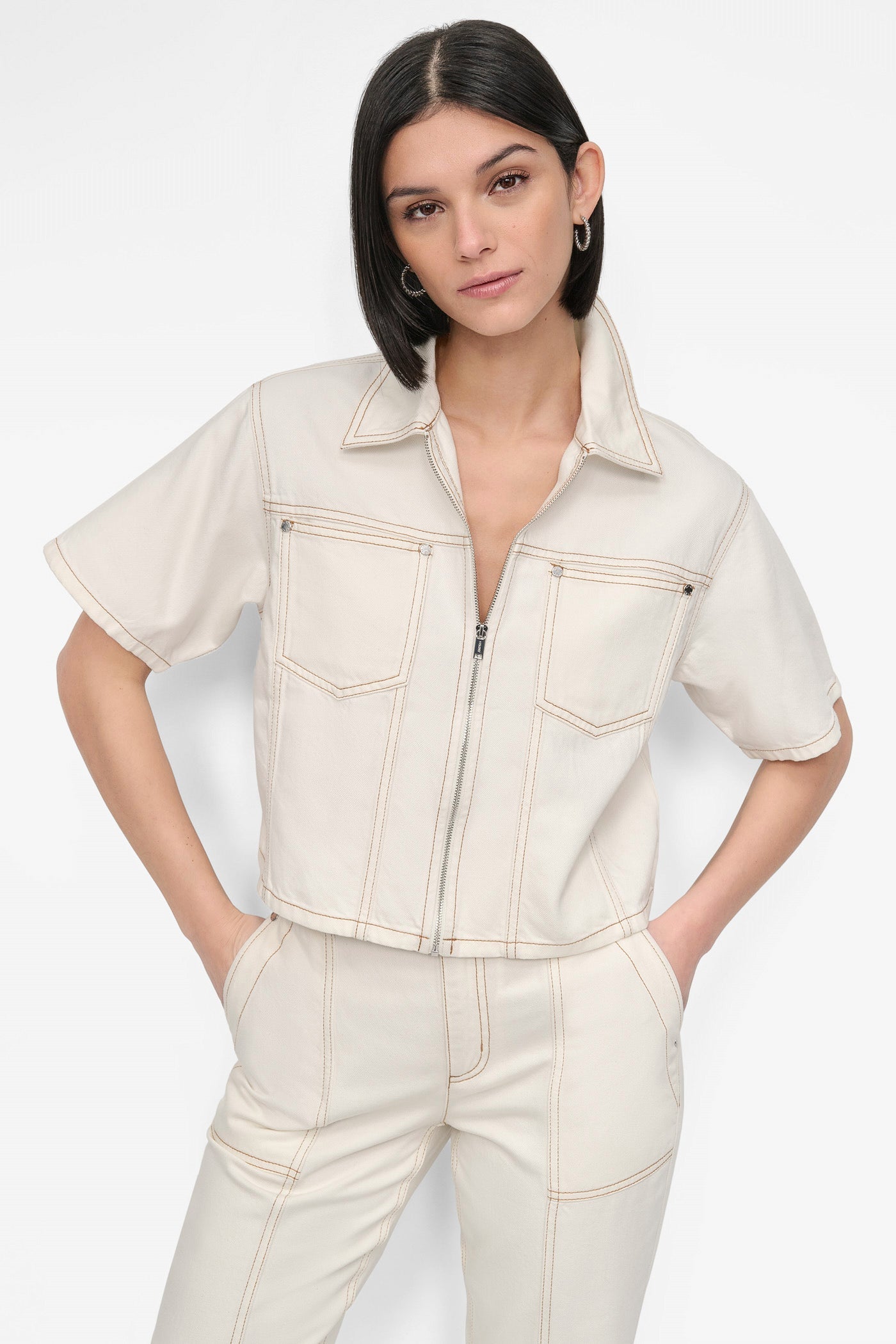 CROPPED ZIP-FRONT DENIM SHIRT