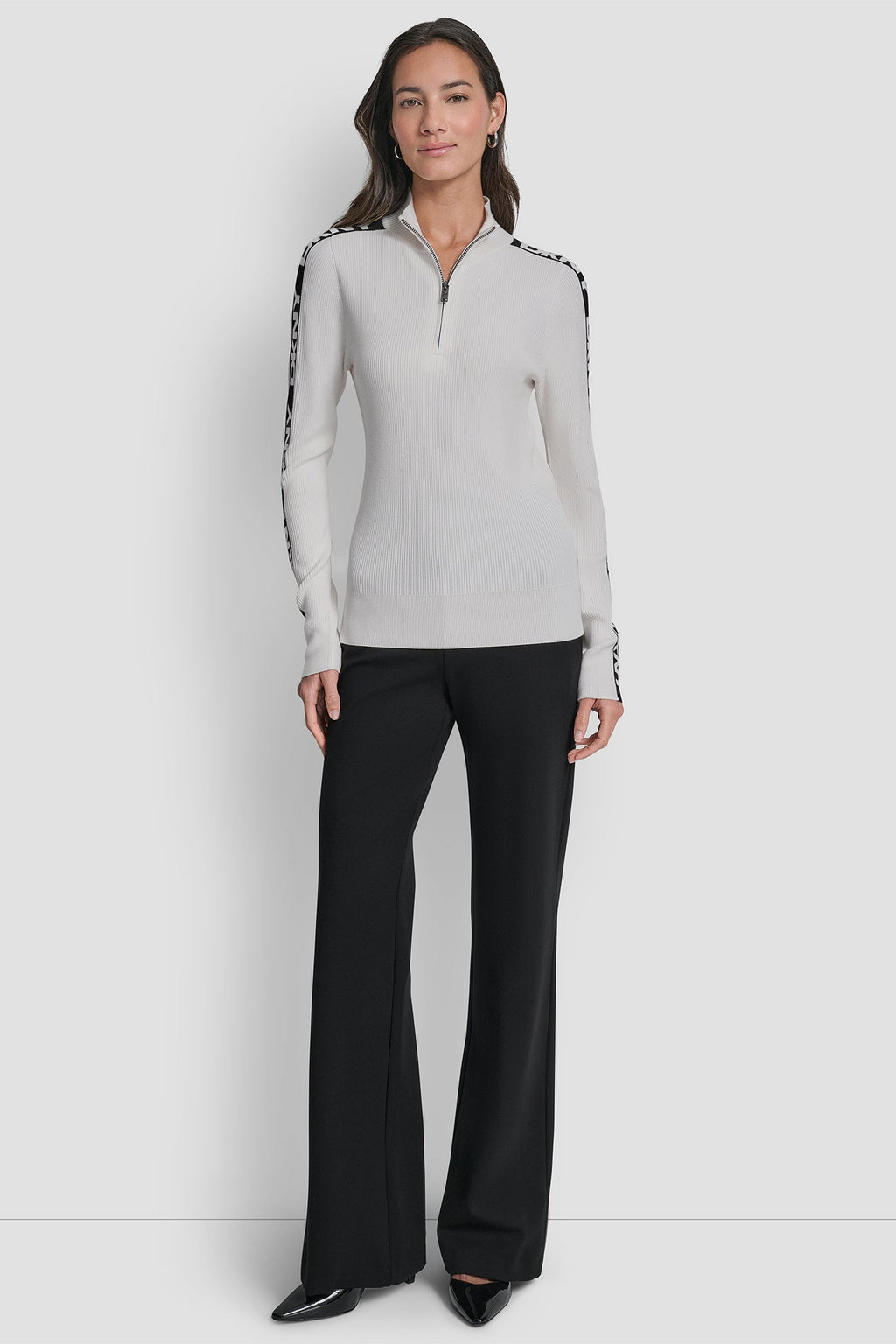 LONG SLEEVE 1/4 ZIP LOGO TAPE SWEATER