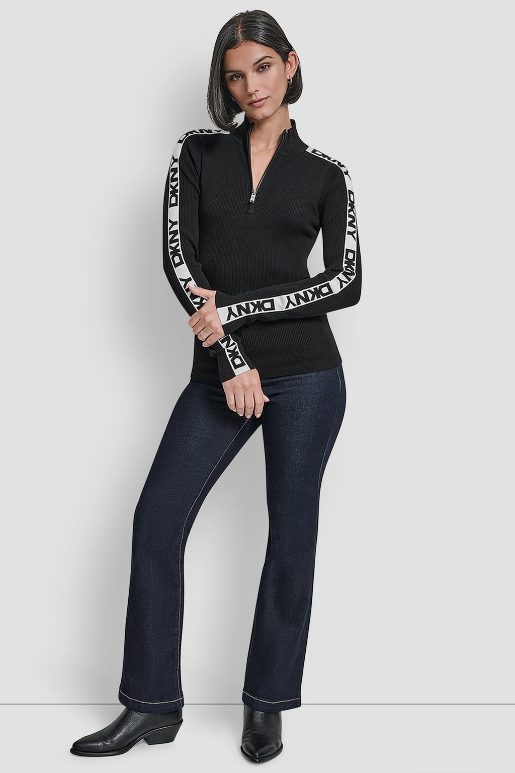 LONG SLEEVE 1/4 ZIP LOGO TAPE SWEATER