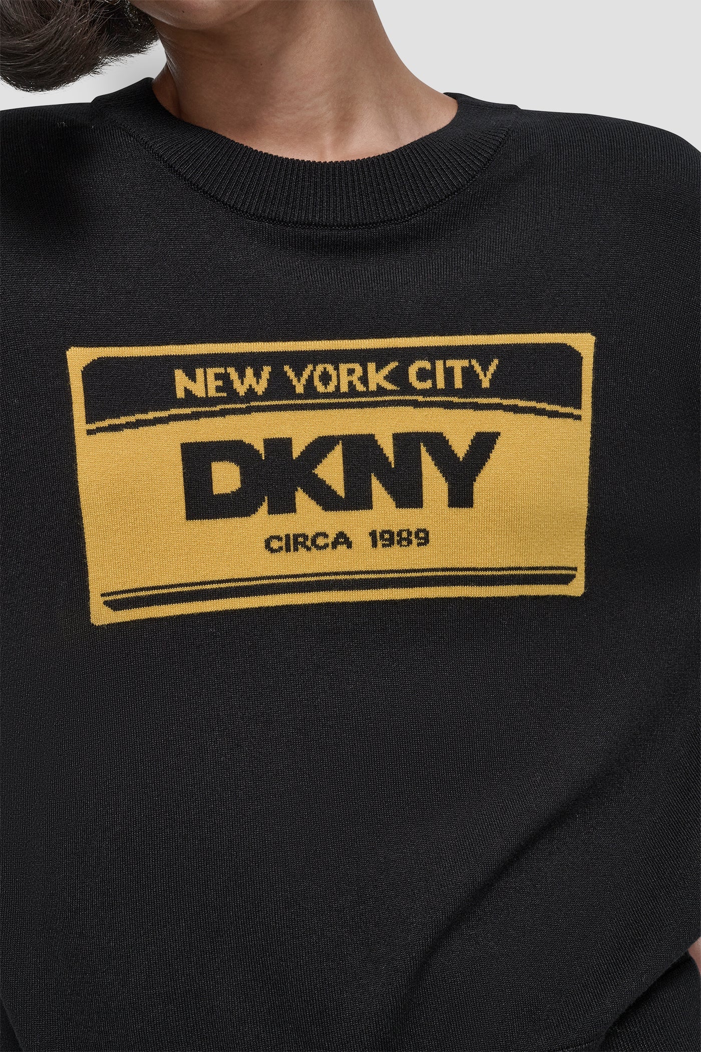 LONG SLEEVE LICENSE PLATE LOGO SWEATER